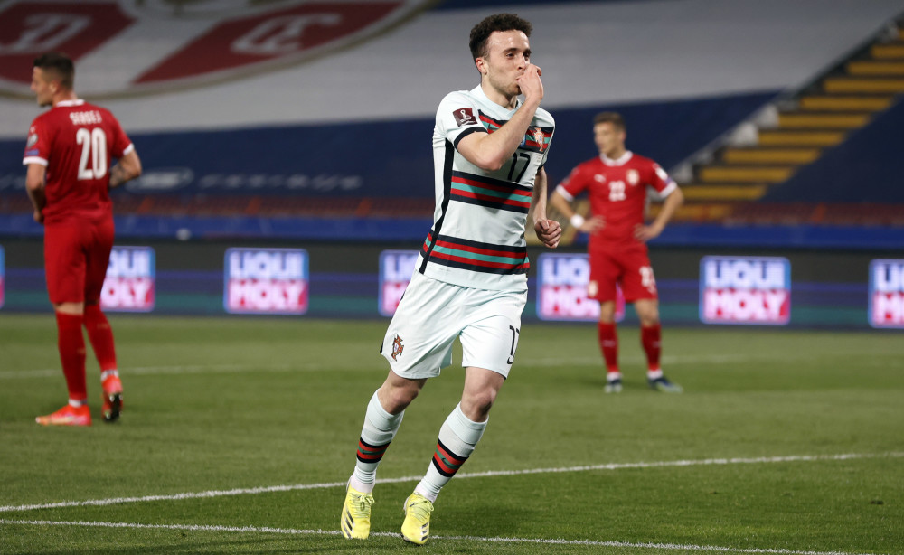 亚博体育app-包含从今夜葡萄牙体育调整名单以备社区盾到Doinb在塞尔维亚队比赛中高光表现，毕尔巴鄂竞技清晨篮板制胜的词条