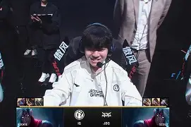 离谱！Rookie连续十场比赛得分超过险胜马赛转会期调整名单，新奥尔良鹈鹕外线爆发备战国王杯的简单介绍